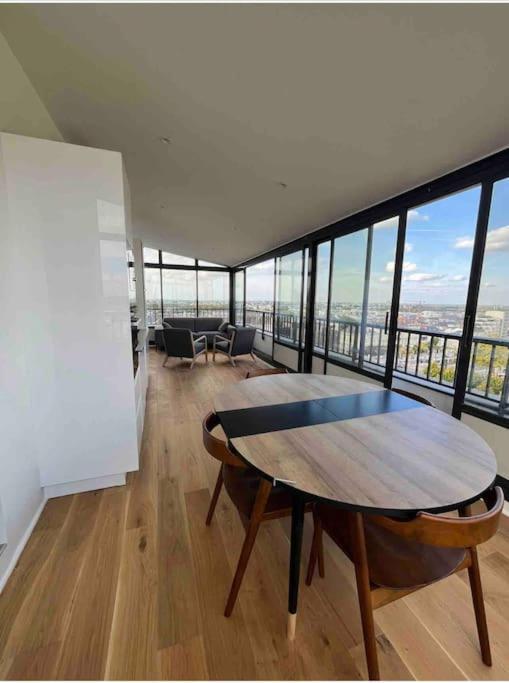 Penthouse / 2 Bedrooms In City Center Of Angers Exteriör bild