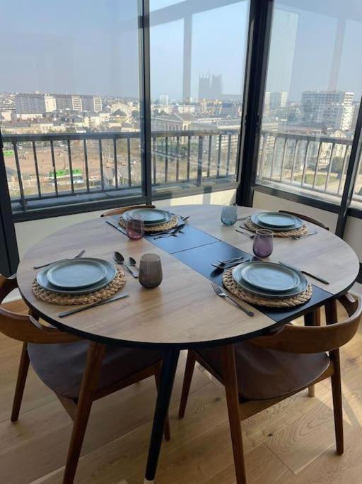 Penthouse / 2 Bedrooms In City Center Of Angers Exteriör bild