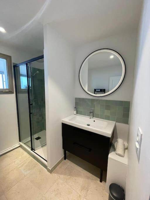 Penthouse / 2 Bedrooms In City Center Of Angers Exteriör bild